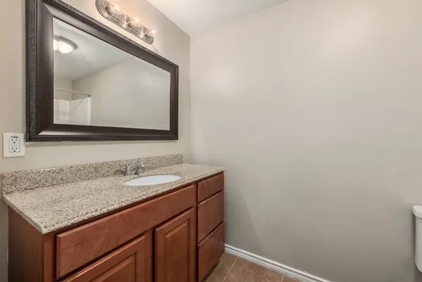 $3,250 | 305 Francis Drive, College Station, TX 77840