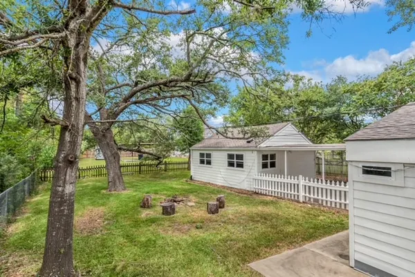 $3,250 | 305 Francis Drive, College Station, TX 77840
