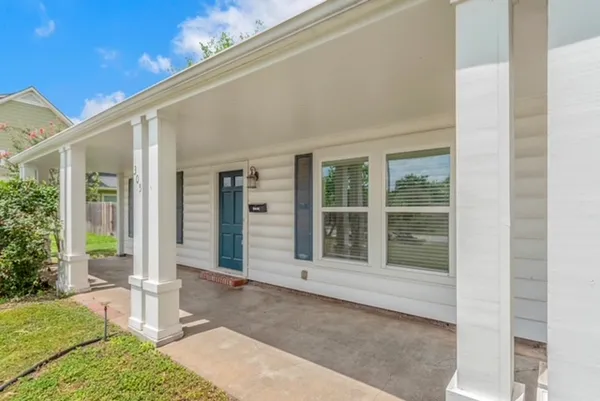 $3,250 | 305 Francis Drive, College Station, TX 77840