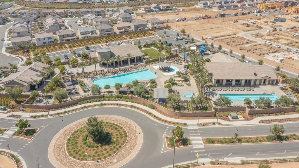 32250 Olea Way Temecula, CA 92591 - Photo 35 of 39 view of building with outdoor space