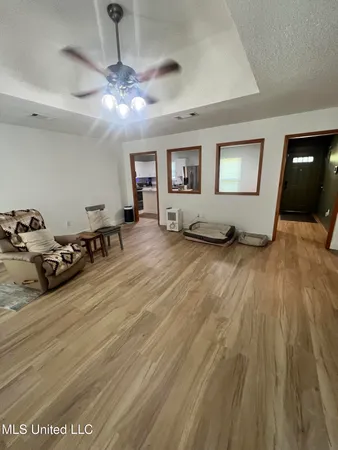 $1,870 | 11258 Laura Lane, Gulfport, MS 39503