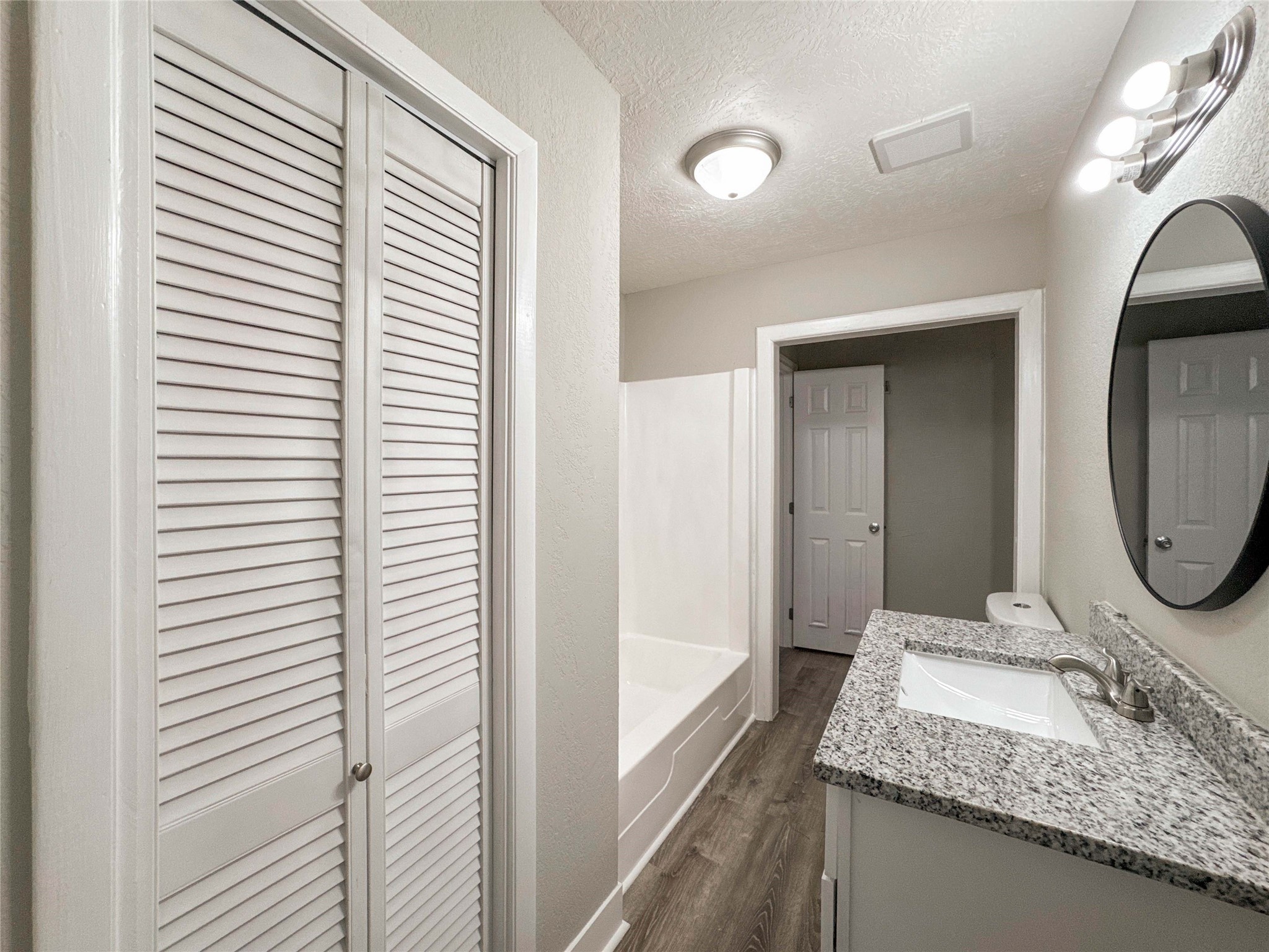 121 Lake Road La Marque, TX 77568 - Photo 40 of 47 Gallery Image 40