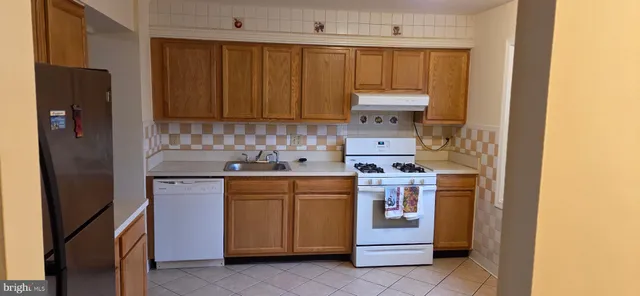 $2,850 | 103 Misty Dale Way, Gaithersburg, MD 20877