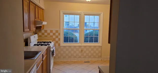 $2,850 | 103 Misty Dale Way, Gaithersburg, MD 20877