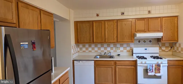 $2,850 | 103 Misty Dale Way, Gaithersburg, MD 20877