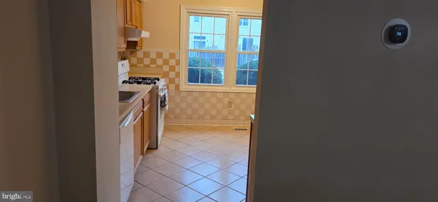 $2,850 | 103 Misty Dale Way, Gaithersburg, MD 20877