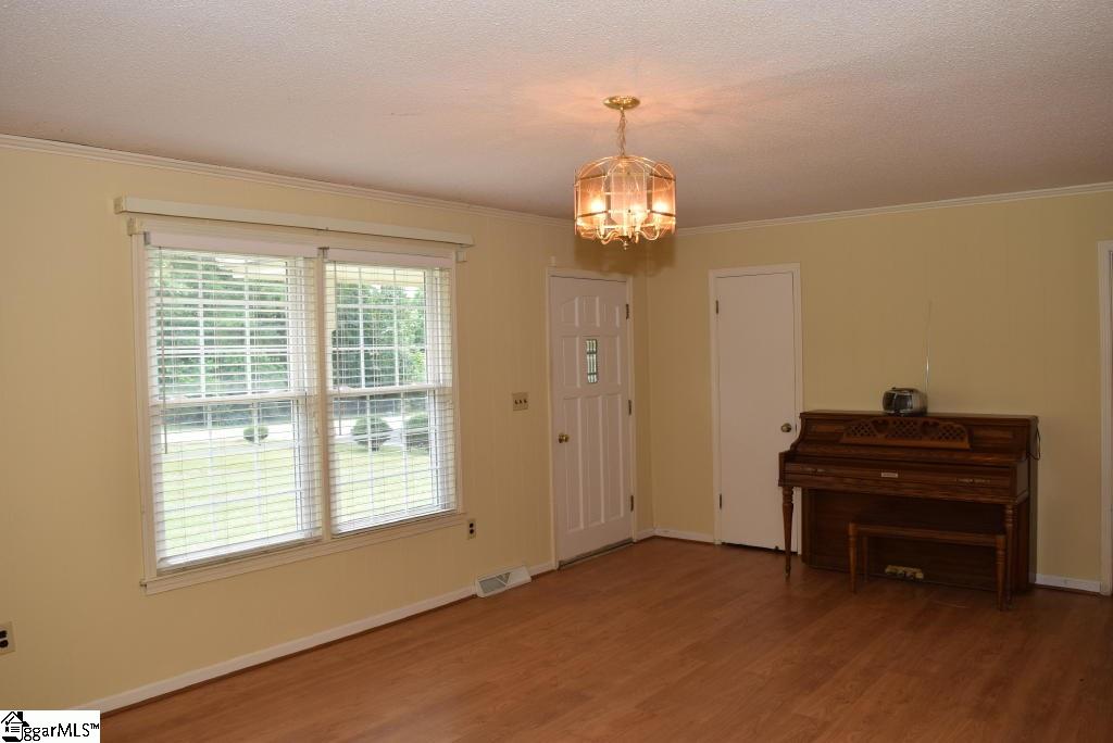117 Lowry Road Anderson, SC 29621 - Photo 5 of 36