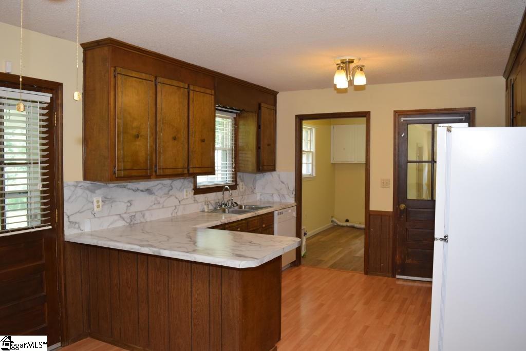 117 Lowry Road Anderson, SC 29621 - Photo 6 of 36
