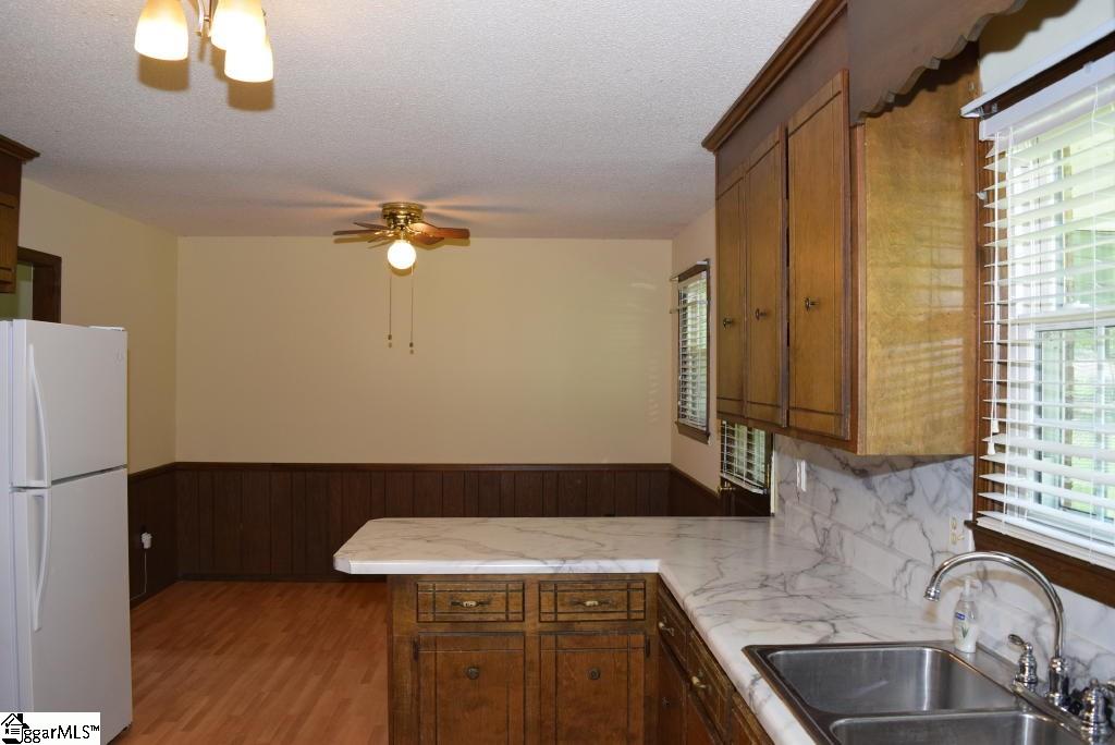 117 Lowry Road Anderson, SC 29621 - Photo 9 of 36