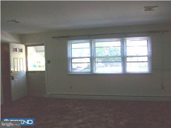 471 West County Line Road Hatboro, PA 19040 - Photo 4 of 5