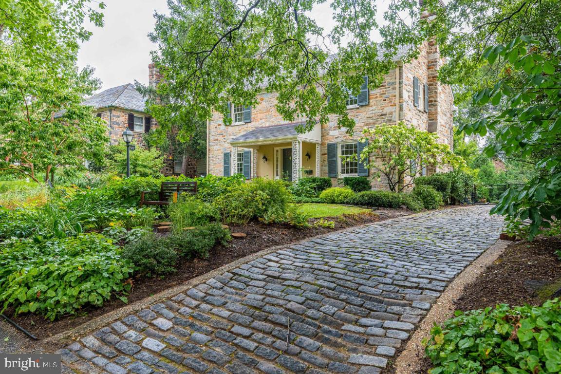 3917 Juniper Road Baltimore, MD 21218 - Photo 4 of 75 Cobblestone driveway
