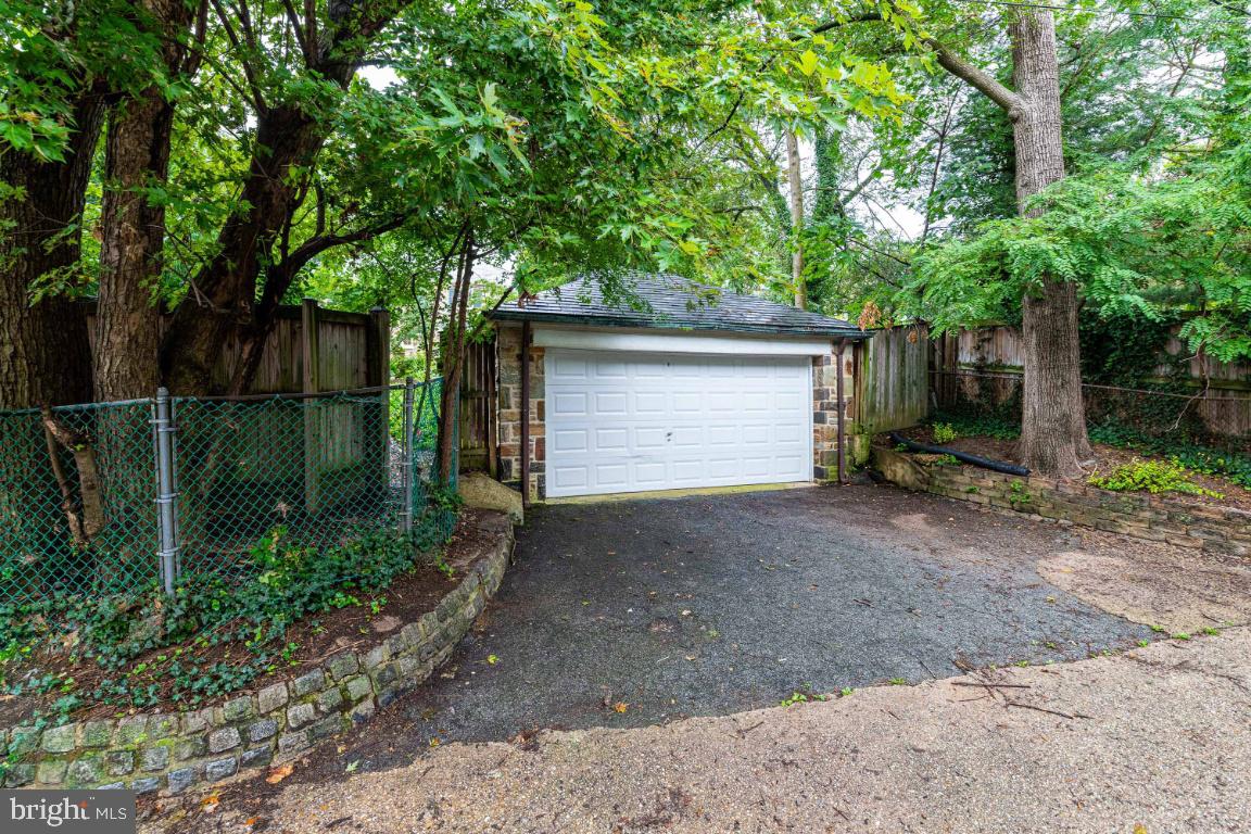 3917 Juniper Road Baltimore, MD 21218 - Photo 47 of 75 Garage