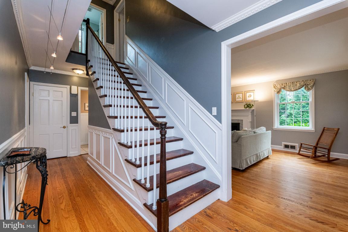 3917 Juniper Road Baltimore, MD 21218 - Photo 10 of 75 Center hall Colonial foyer entry