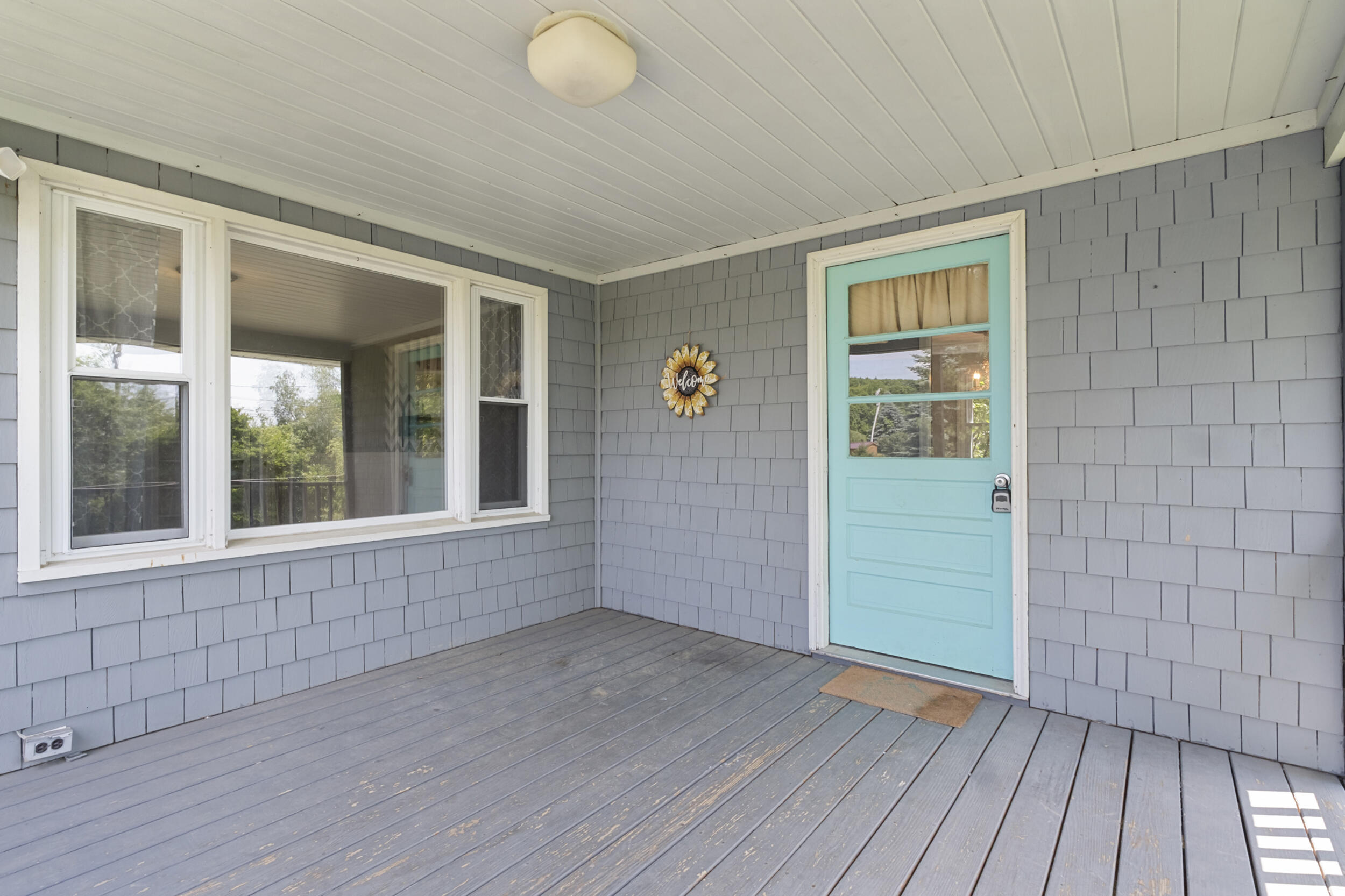 256 Belgrade Road Mount Vernon, ME 04352 - Photo 10 of 47 256_belgrade_rd-exterior-10