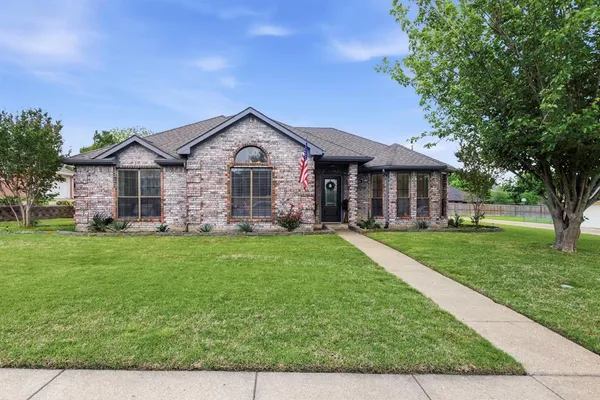$385,000 | 106 Brandon Lane, Forney, TX 75126
