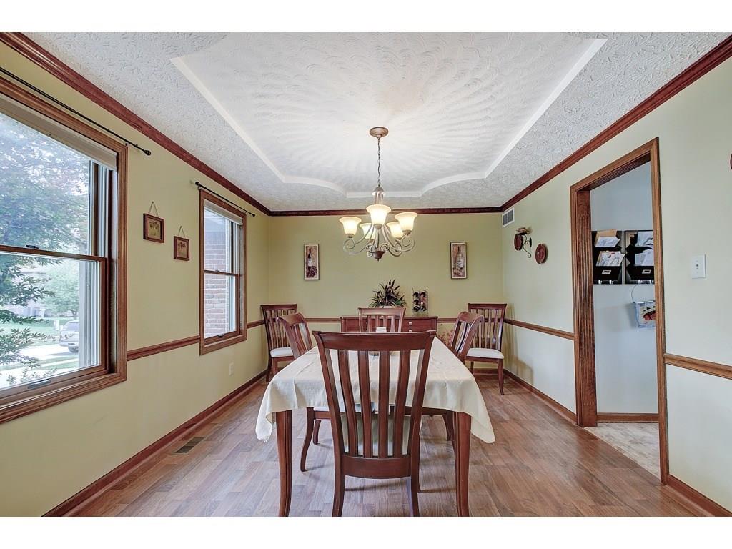 4327 Moss Ridge Circle Indianapolis, IN 46237 - Photo 3 of 25 Gallery Image 3