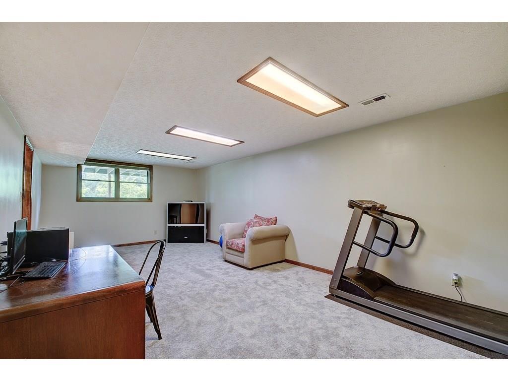 4327 Moss Ridge Circle Indianapolis, IN 46237 - Photo 21 of 25 Gallery Image 21