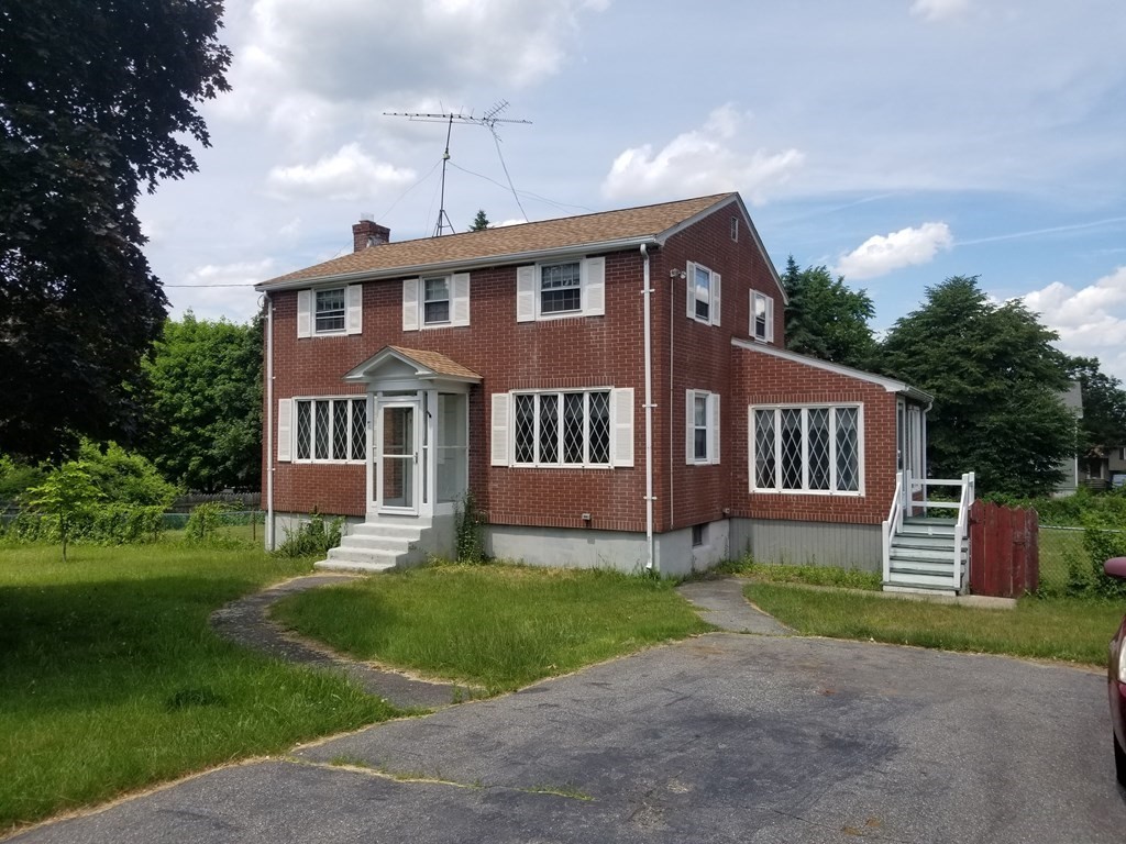 7 Good Street Billerica, MA 01821 - Photo 1 of 17 Gallery Image 1