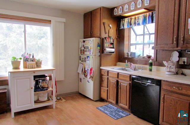 4012 Rehbein Road Duluth, MN 55803 - Photo 3 of 24 Kitchen