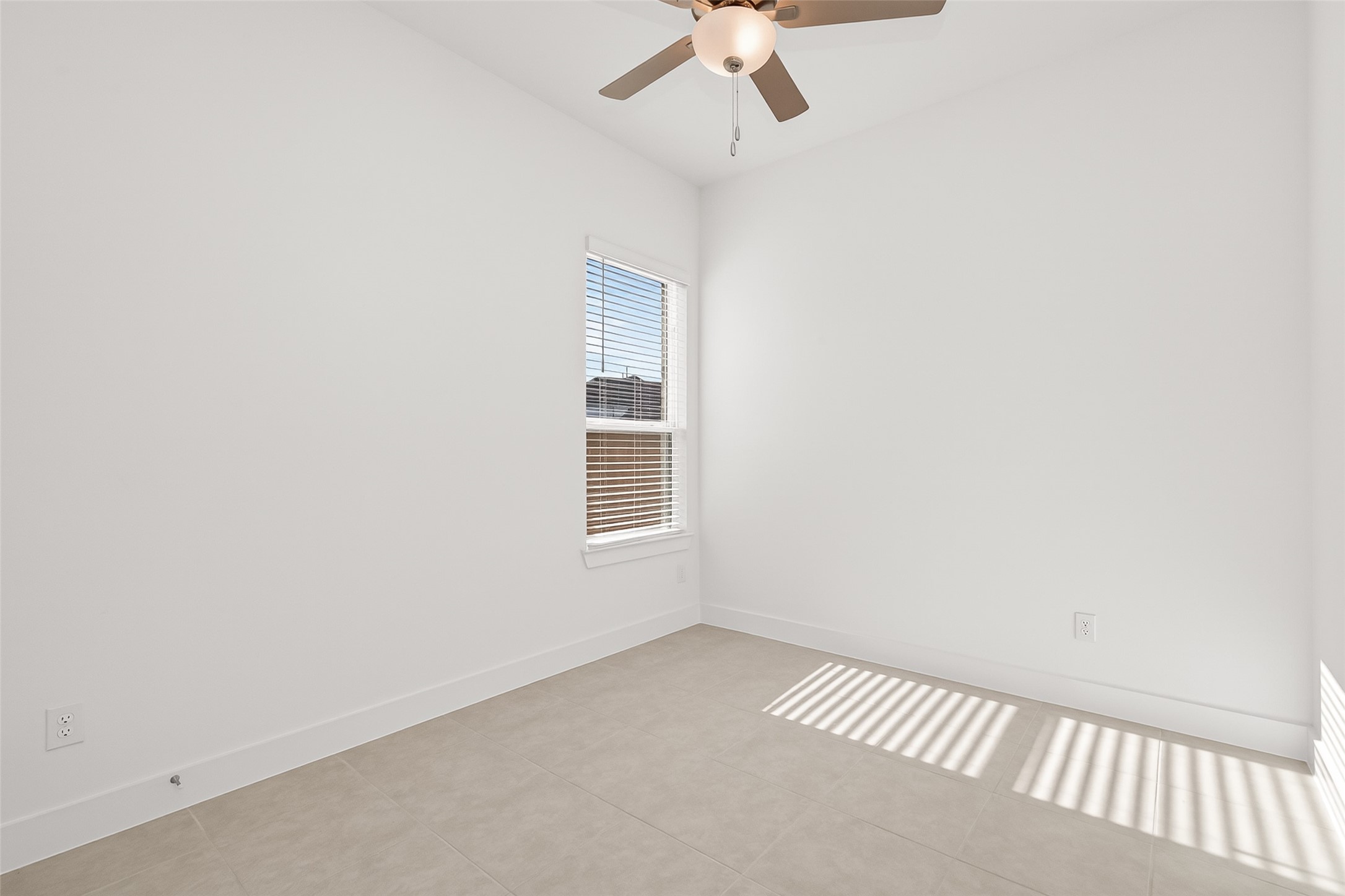 4916 Northern Wds Drive Spring, TX 77386 - Photo 22 of 44 an empty room with a window