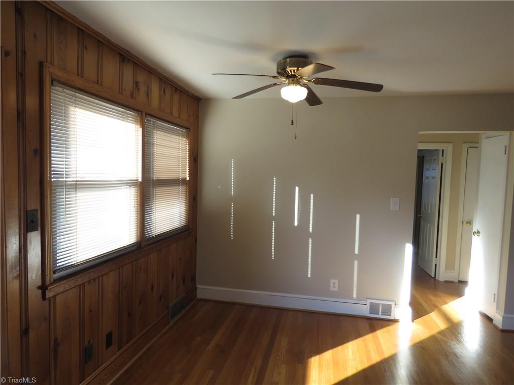 5826 Jones Road Walkertown, NC 27051 - Photo 10 of 29 Dinning Area