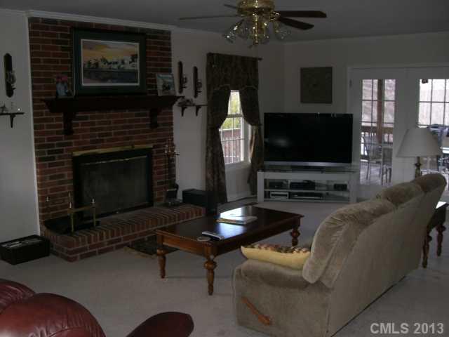 1380 Whitewolf Road Clover, SC 29710 - Photo 9 of 16