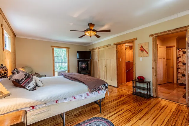 $179,900 | 3 Poplar Drive, Putnam, IL 61560