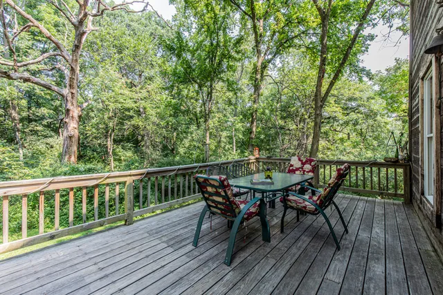 $179,900 | 3 Poplar Drive, Putnam, IL 61560