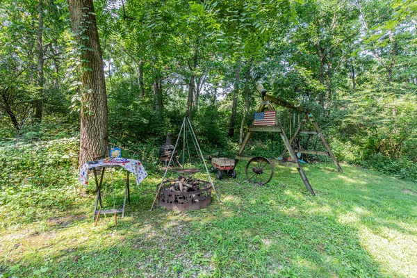 $169,900 | 3 Poplar Drive, Putnam, IL 61560