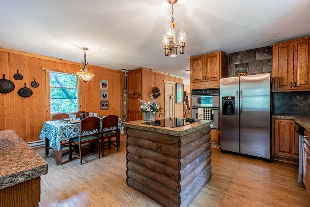 $179,900 | 3 Poplar Drive, Putnam, IL 61560