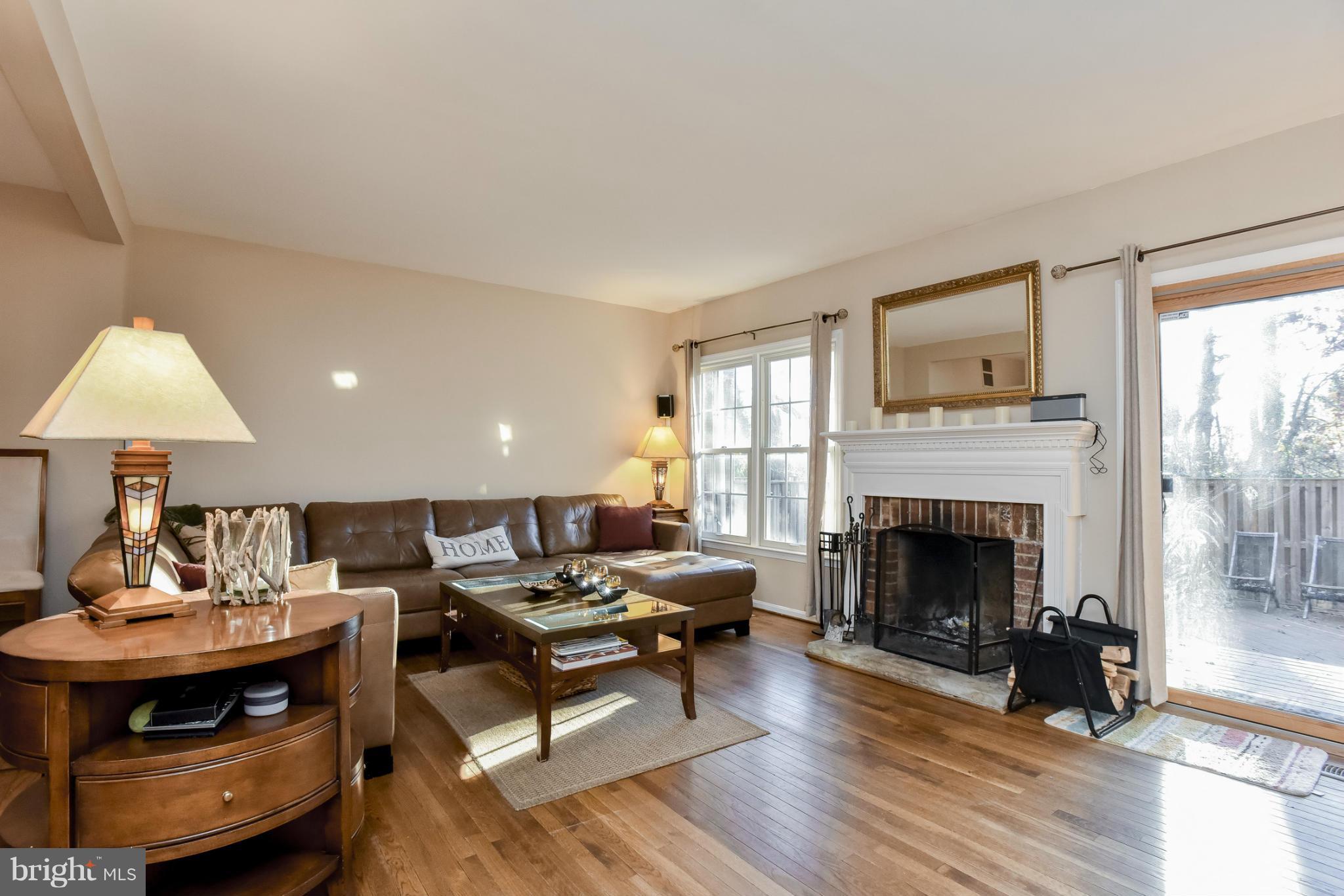 7441 Timberock Road Falls Church, VA 22043 - Photo 10 of 20 Living Room