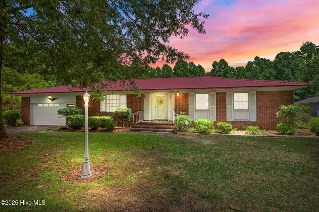 $219,900 | 111 Bateman Street, Plymouth, NC 27962