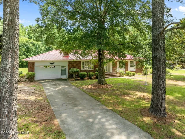 $219,900 | 111 Bateman Street, Plymouth, NC 27962