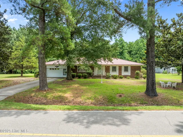 $219,900 | 111 Bateman Street, Plymouth, NC 27962
