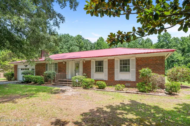 $219,900 | 111 Bateman Street, Plymouth, NC 27962