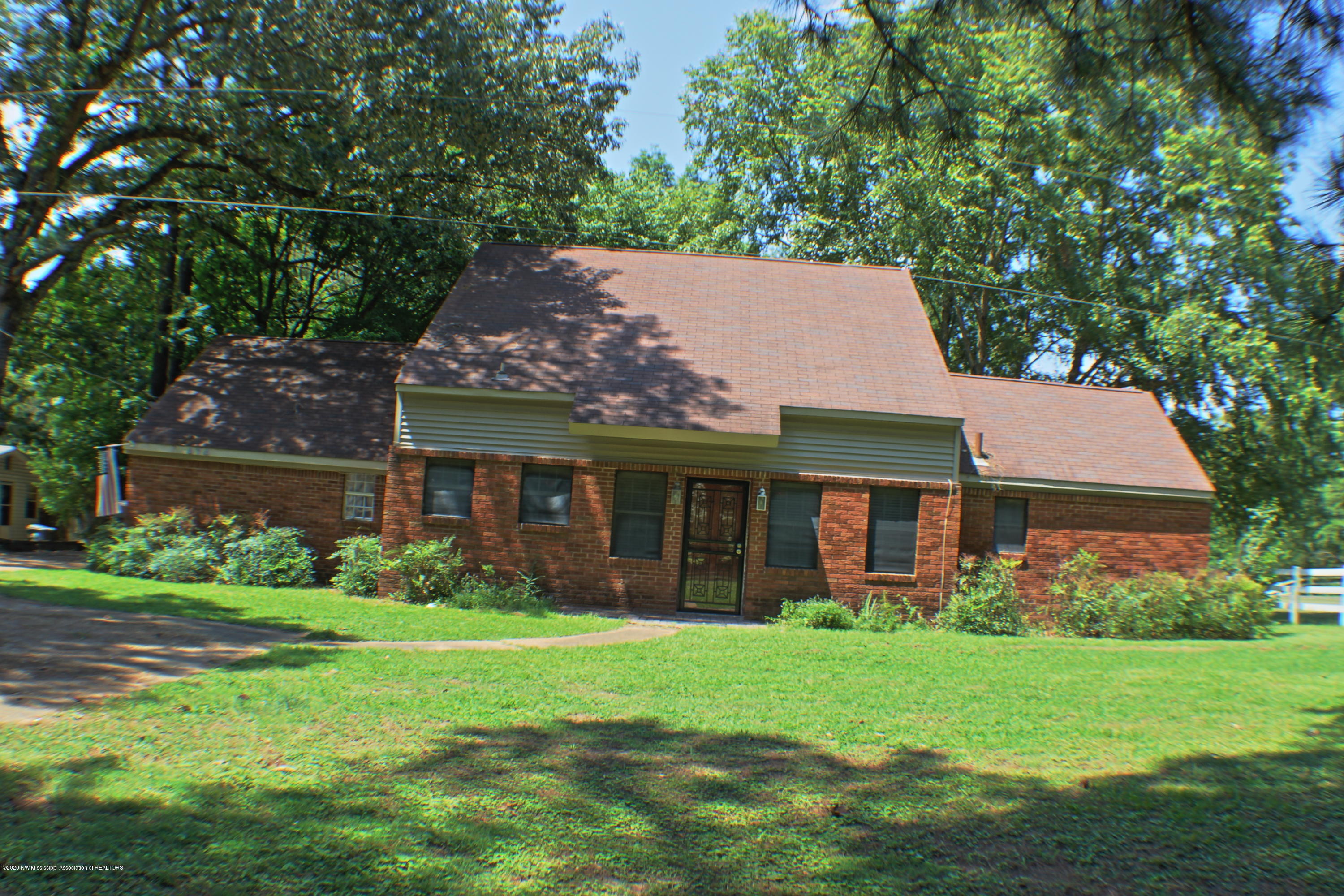 474 Pleasant Hill Road Nesbit, MS 38651 - Photo 2 of 13 house direct front