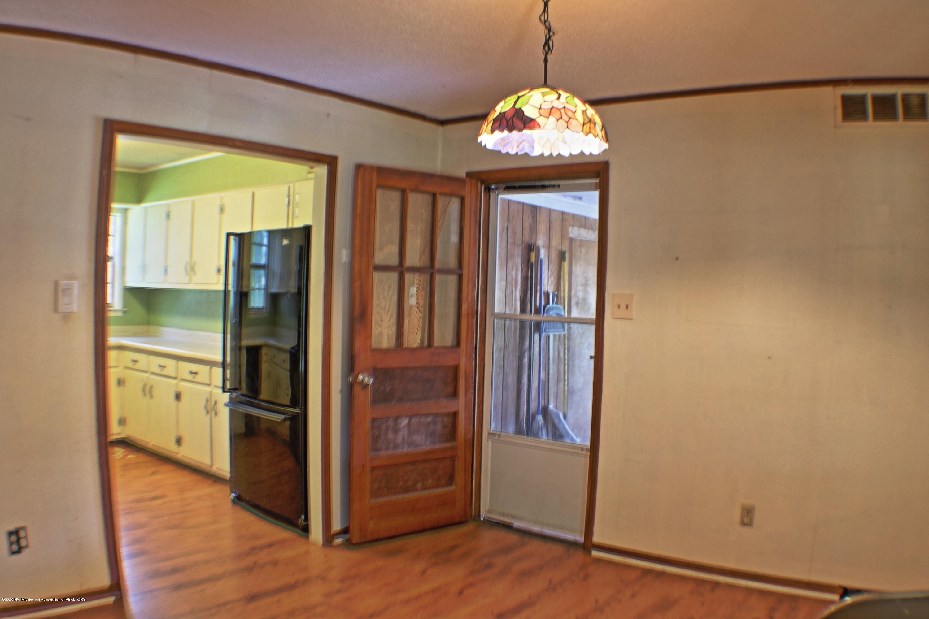 474 Pleasant Hill Road Nesbit, MS 38651 - Photo 6 of 13 dining room
