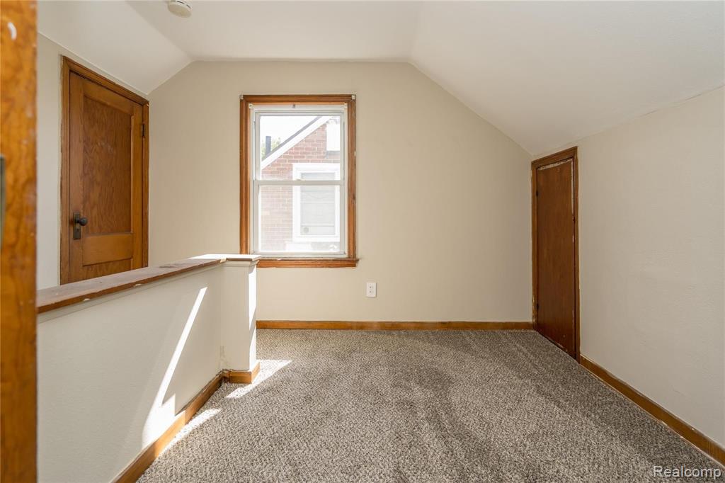 24844 Landau Center Line, MI 48015 - Photo 36 of 58