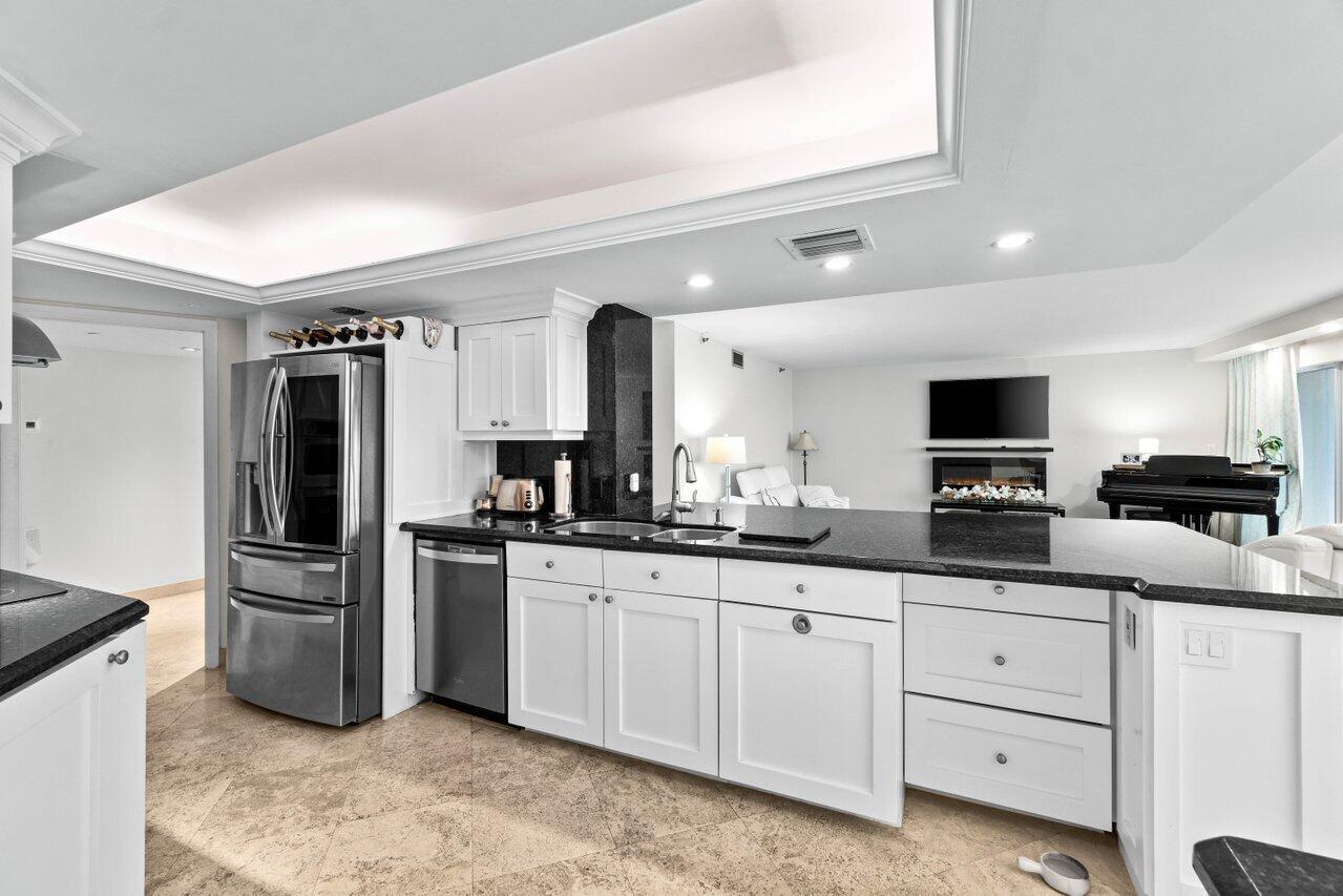 4301 North Ocean Boulevard, Unit 1107 Boca Raton, FL 33431 - Photo 12 of 29 010-4301NorthOceanBoulevard-A1107-BocaRa