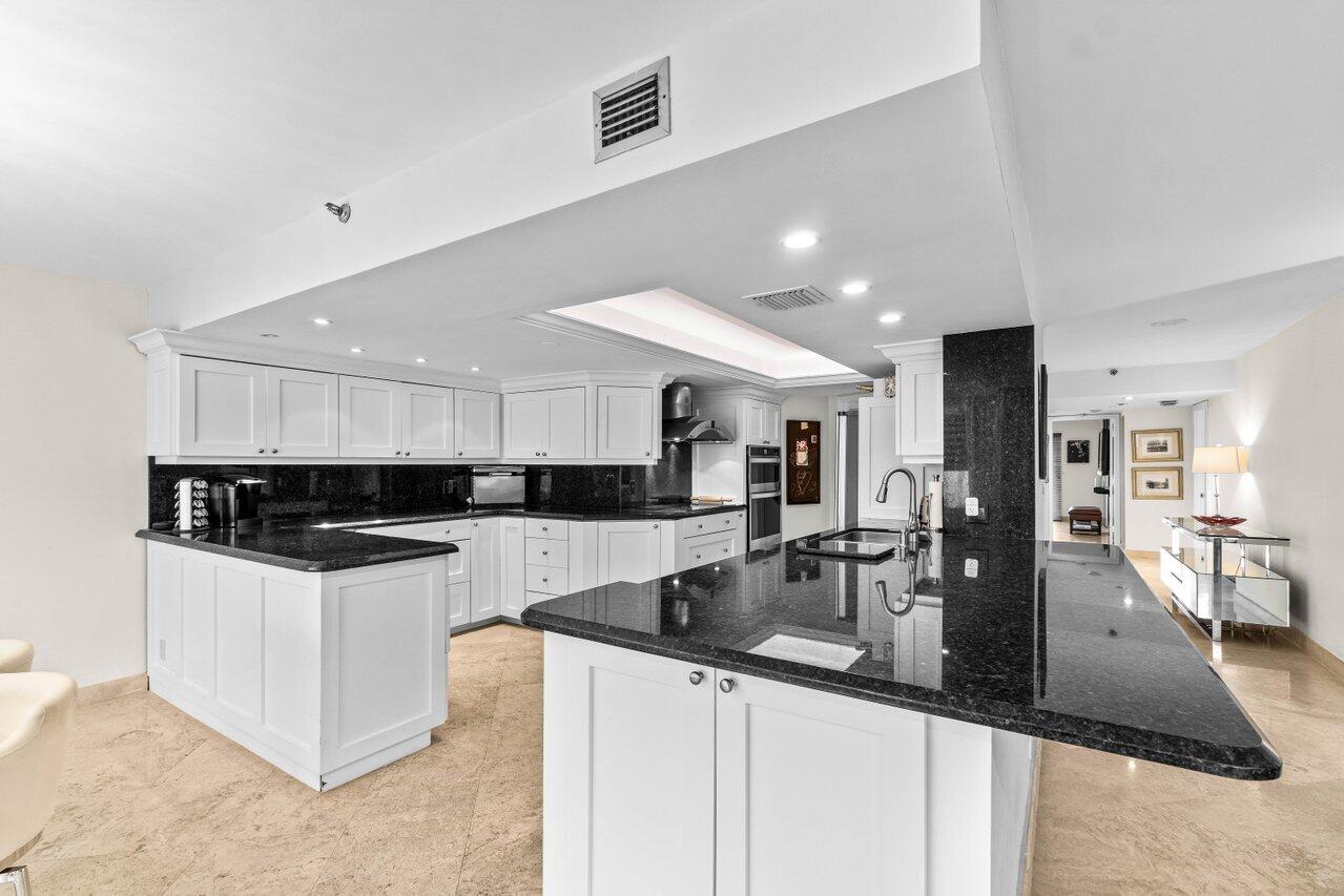 4301 North Ocean Boulevard, Unit 1107 Boca Raton, FL 33431 - Photo 10 of 29 008-4301NorthOceanBoulevard-A1107-BocaRa