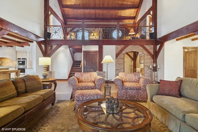 $2,250,000 | 236 Steeplechase Road, Barrington Hills, IL 60010