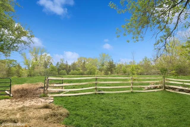 $2,250,000 | 236 Steeplechase Road, Barrington Hills, IL 60010