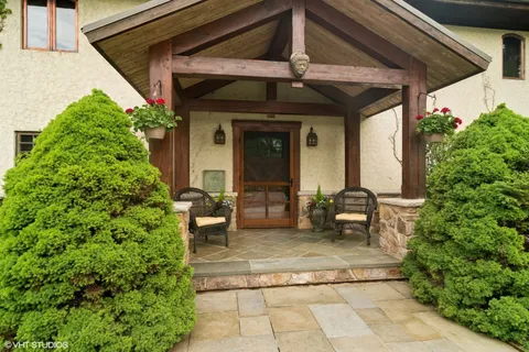 $2,250,000 | 236 Steeplechase Road, Barrington Hills, IL 60010