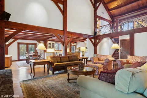 $2,250,000 | 236 Steeplechase Road, Barrington Hills, IL 60010
