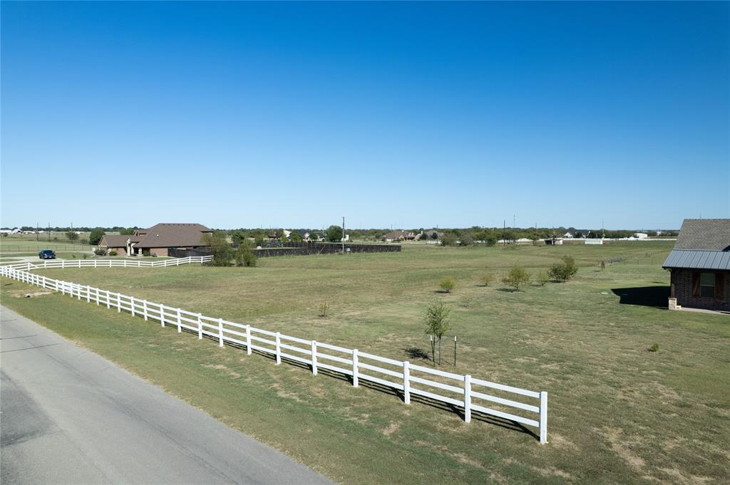 4551 Fm-455 Circle Sanger, TX 76266 - Photo 3 of 8