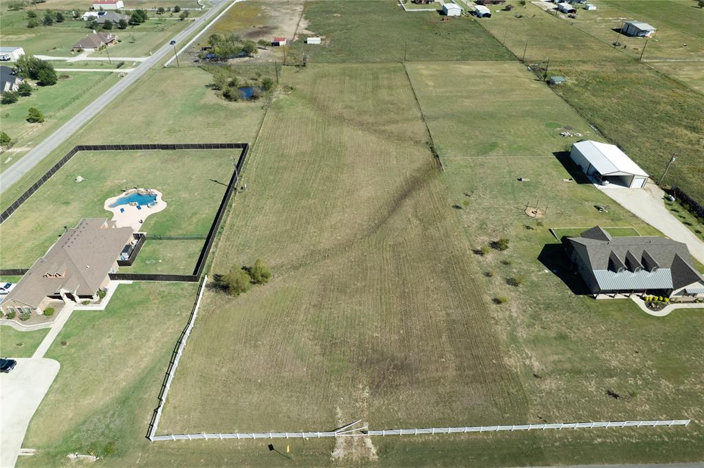 4551 Fm-455 Circle Sanger, TX 76266 - Photo 4 of 8