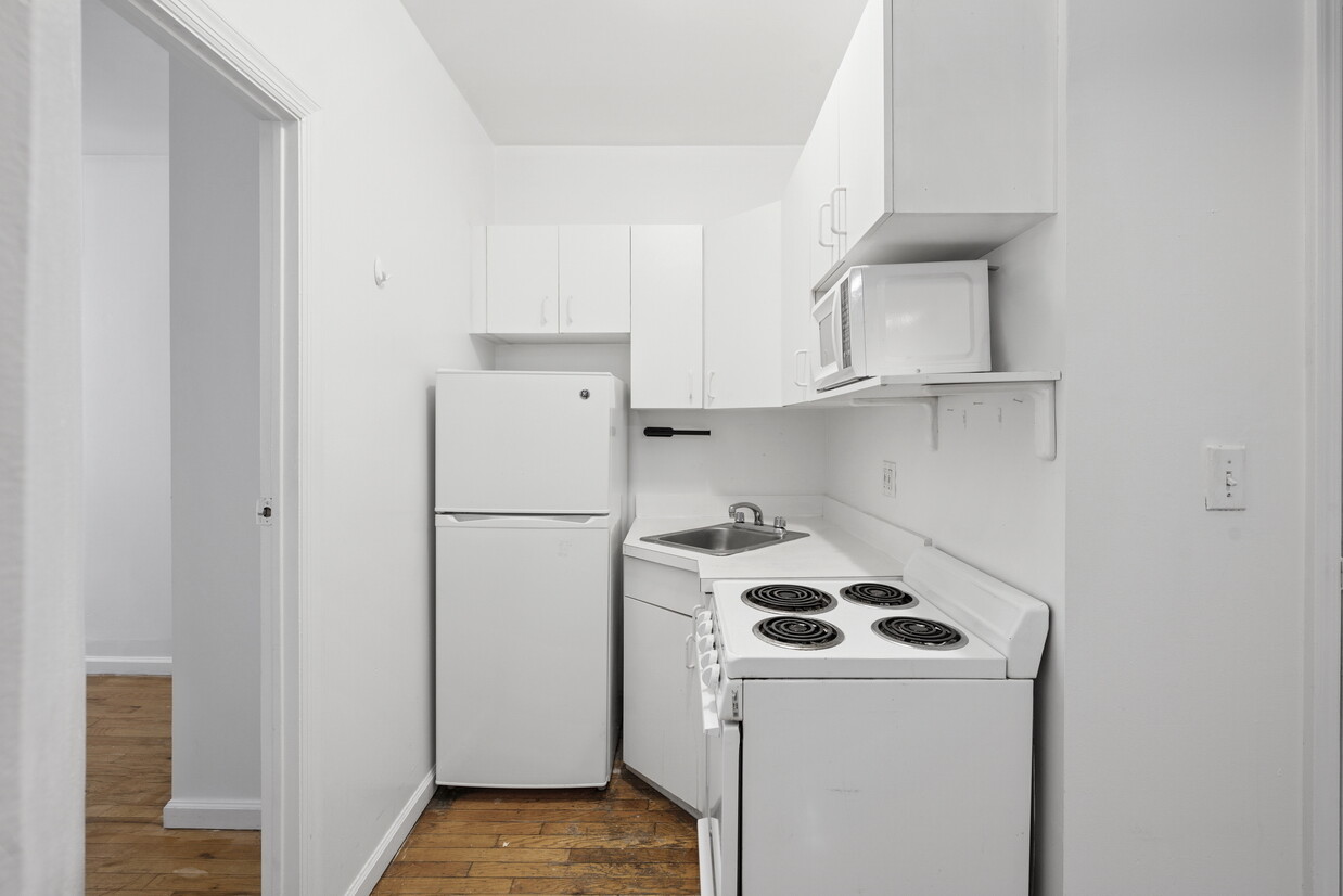 320 East 49th Street, Unit 23 Manhattan, NY 10017 - Photo 6 of 6