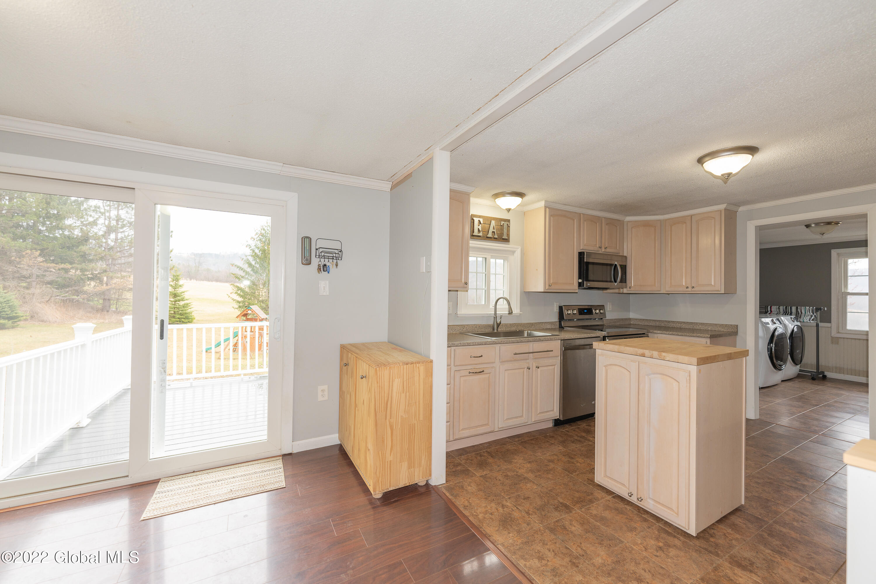 2307 West Fulton Road Warnerville, NY 12187 - Photo 12 of 48 4 Kitchen 1