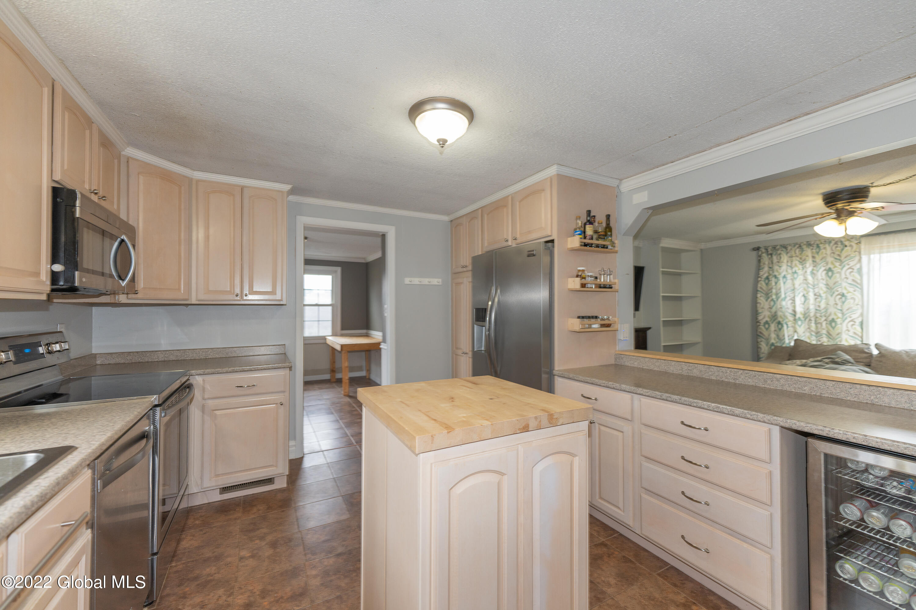 2307 West Fulton Road Warnerville, NY 12187 - Photo 13 of 48 4 Kitchen 3