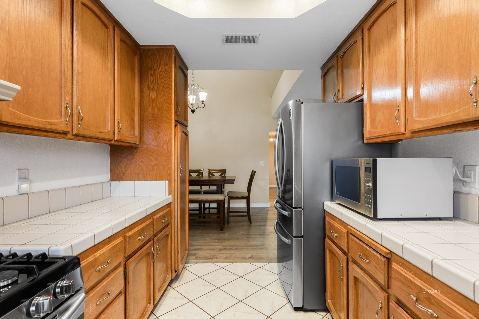 804 Walker Lane Ridgecrest, CA 93555 - Photo 9 of 21